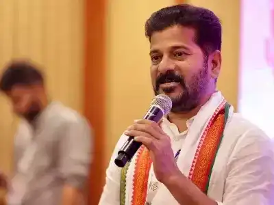 Revanth accuses KTR of issuing threats to CWC meeting organizers