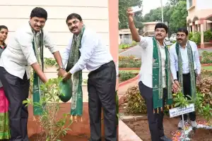Satish Reddy, Technical Advisor to Defence Minister, Joins “Green India Challenge”