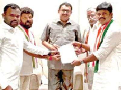 State Congress Secretary Expresses Opposition to Granting Ticket to Sarita, Labeling Her as a ‘Turncoat’
