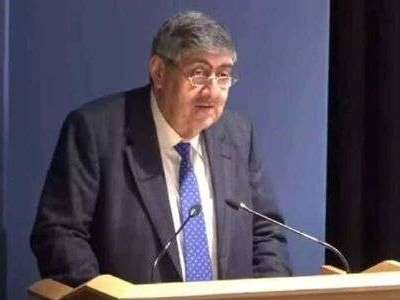 Supreme Court Justice advocates for diverse instructional methods