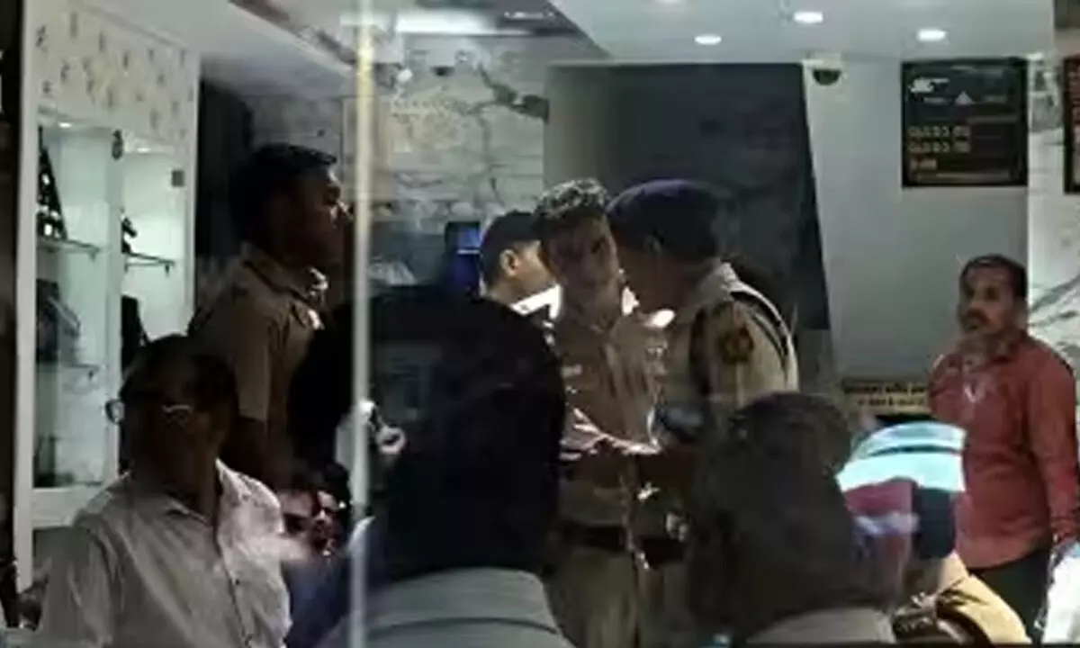 Thieves in Delhi Rob Diamonds and Gold Valued at Rs 24-25 Crore