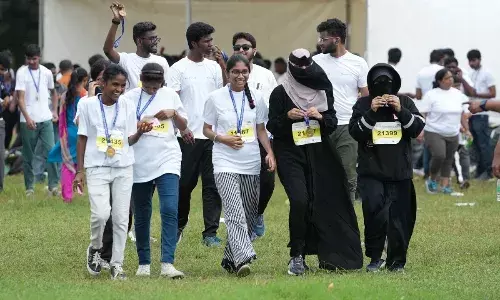 Young women enthusiastically enjoy themselves, win numerous awards