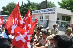 12th day of Aasha workers’ protest underway in Warangal