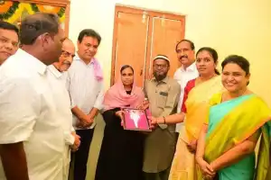 3,722 beneficiaries receive 2BHK houses from KTR