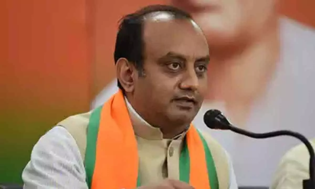 AAP’s Sanjay Singh detained in liquor issue, BJP launches attack