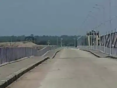 Central team visits Medigadda barrage to evaluate extent of damage
