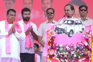 CM KCR praised by Pocharam