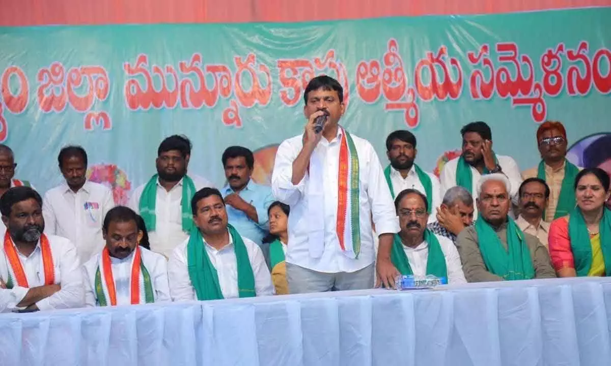 Congress seeks support from Munnuru Kapus in Khammam