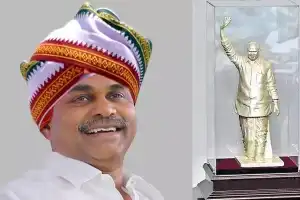 Dr YSR Awards-2023 presented to Pullela Gopichand and Karnam Malleswari