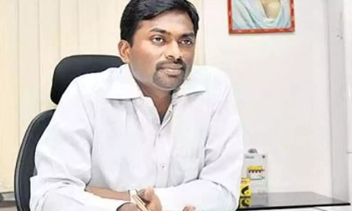 Election authorities instruct ROs to ensure essential infrastructure at polling stations