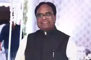 Former TPCC chief deals major blow to Telangana Congress, resigns from party