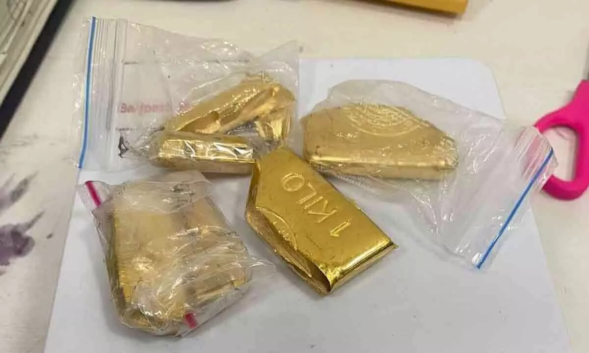 Gold weighing 7 kg seized at Chiragpally in Sangareddy, Telangana