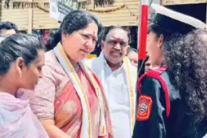 Minister Satyavathi Rathod asserts: BJP makes empty promises, BRS takes real action in Karimnagar
