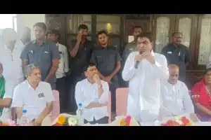 MP Nama Nageswararao expresses confidence in Madan Lal’s victory in Wyra