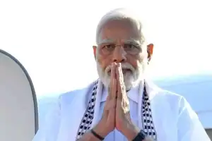 Prime Minister Modi arrives in Hyderabad, departs for Mahabubnagar