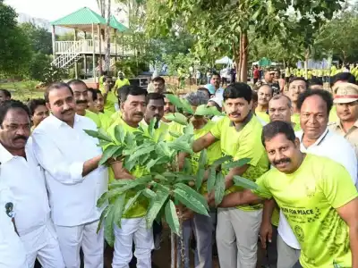 Rajya Sabha MP Santosh Kumar Contributes Rs 15 Lakh on KCR’s Wife’s Birthday, Joins Run for Peace