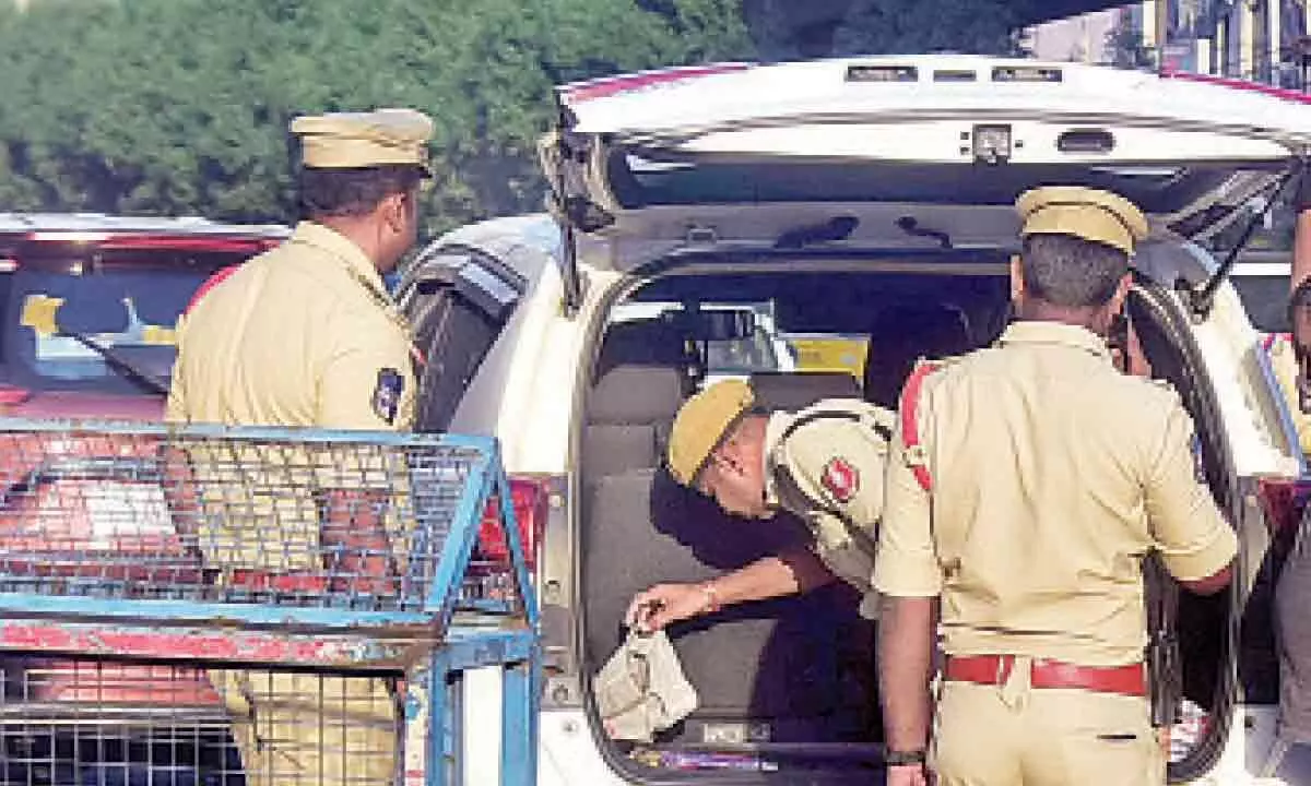 Shopping in Hyderabad takes a hit due to increasing cash seizures