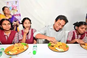 Students in Telangana enjoy the newly introduced CM’s Breakfast provided by the government.