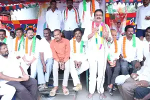 Successful conclusion of day-long hunger strike in Khammam