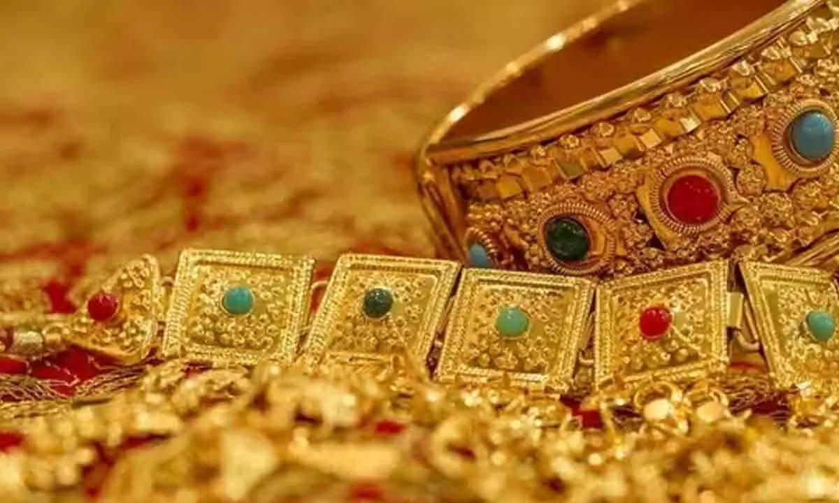Today’s gold and silver rates in Hyderabad witness a significant drop, refer to the rates on October 6, 2023