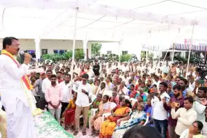Wanaparthy reveals the newly unveiled statue of Panduga Sayanna