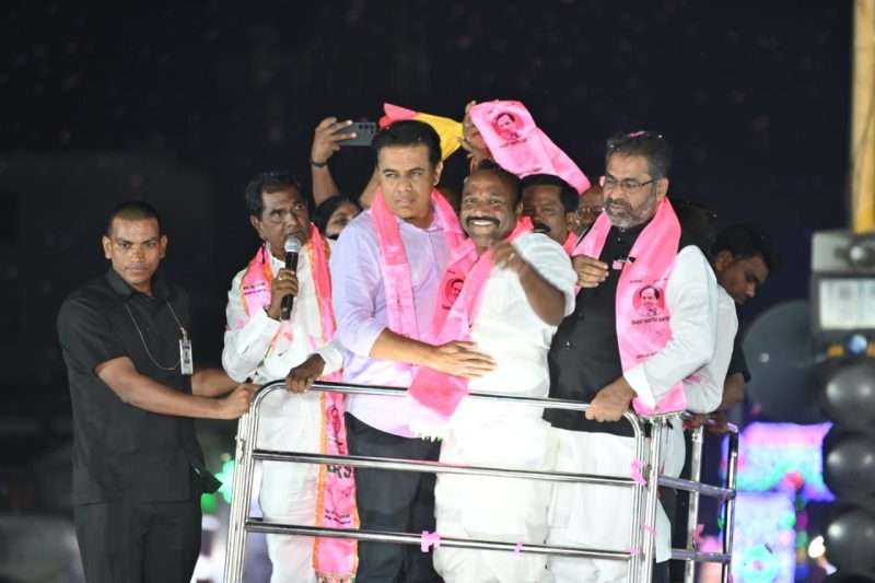 Telangana IT Minister KTR Rallies for Shadnagar MLA Anjaiah Yadav, Questions Opposition Leaders’ Commitment