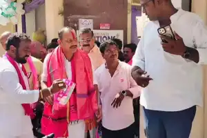 Bandari Lakshma Reddy, Uppal BRS candidate, actively campaigns in Saraswati Nagar