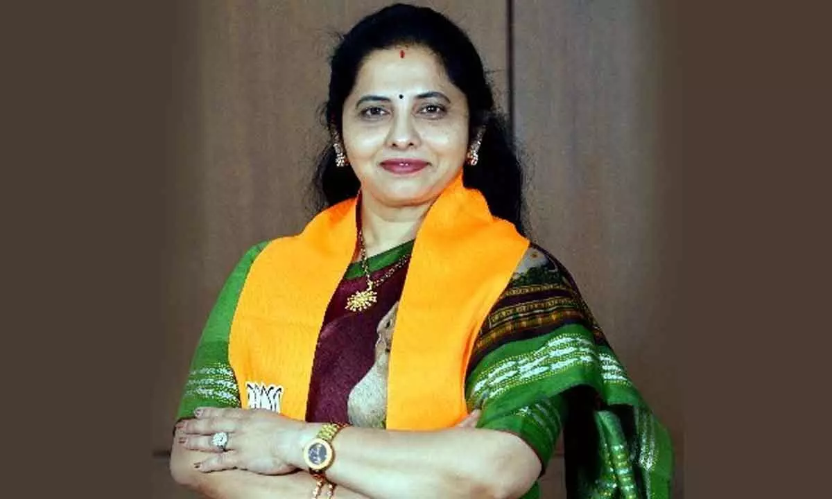 BJP’s Dr Veerapaneni Padma overwhelmed with emotions after losing ticket