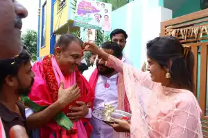 BRS Uppal MLA candidate highlights BRS manifesto during Mallapur campaign