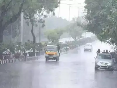 City of Hyderabad experiences heavy rainfall, expected to persist for the next 72 hours.