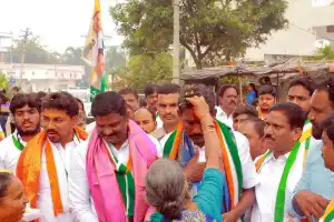 Congress candidate from Rajendernagar receives positive response during campaign in Shamshabad