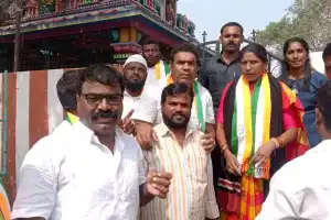Congress candidate holds roadshow in Airport quarters of Secunderabad Cantonment