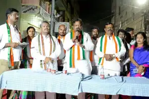 Congress gains support of 400 young individuals and 250 women from Srinivasa Nagar in Quthbullapur