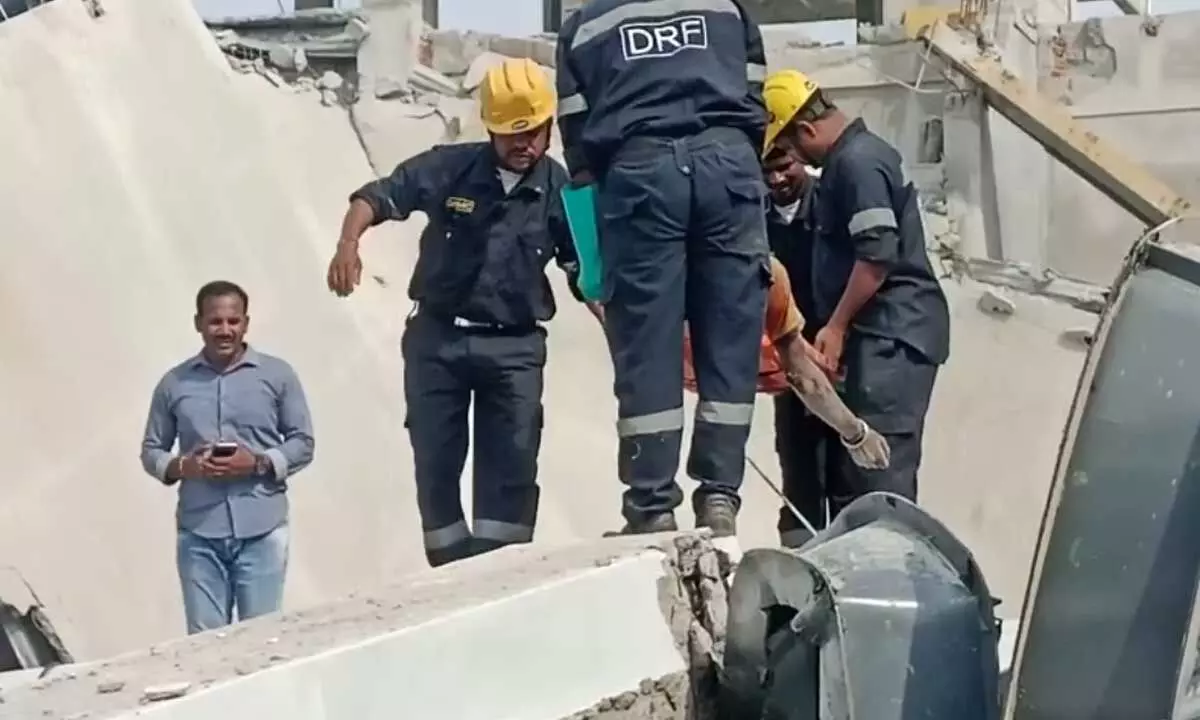 Construction Slab Trapping Results in Two Fatalities and Ten Injuries in Moinabad