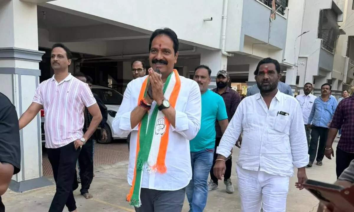 Daughter of Jagdishwar Goud urges Serlingampalli residents to vote for the Congress party in her campaign