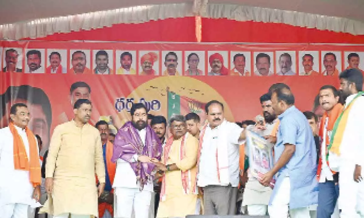 Eknath Shinde accuses TRS and Congress of changing names but not their tactics
