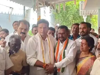 Former ZPTC Members in Manthani, Peddapalli District, Join Congress