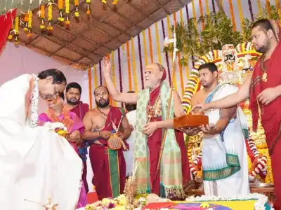 KCR Couple Participates in Yantra Pooja for Rajasyamala Yagam