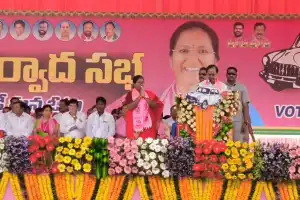KCR pledges to address land disputes involving non-tribals in Mulugu