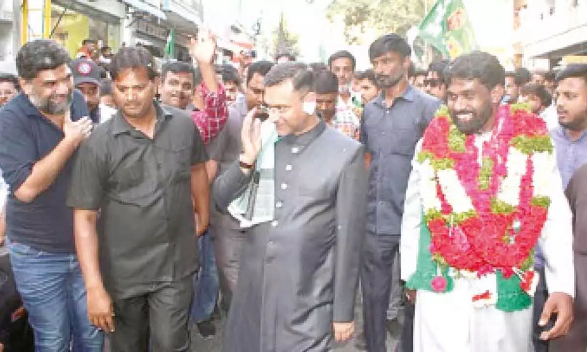 KTR and Owaisis energize election campaign in Jubilee Hills