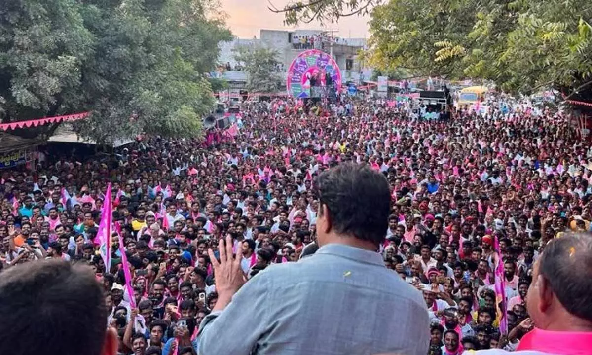 KTR passionately appeals for the re-election of Sathish Kumar