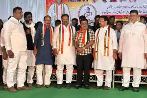 Leaders of IIM and BRS unite with Congress Party, led by Zameer Ahmed Khan