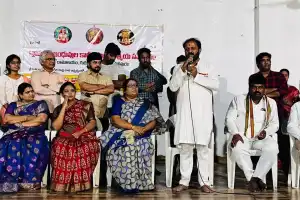 Madhu Yashki Goud joins Brahmin Athmeeya Sammelanam, offers incentives