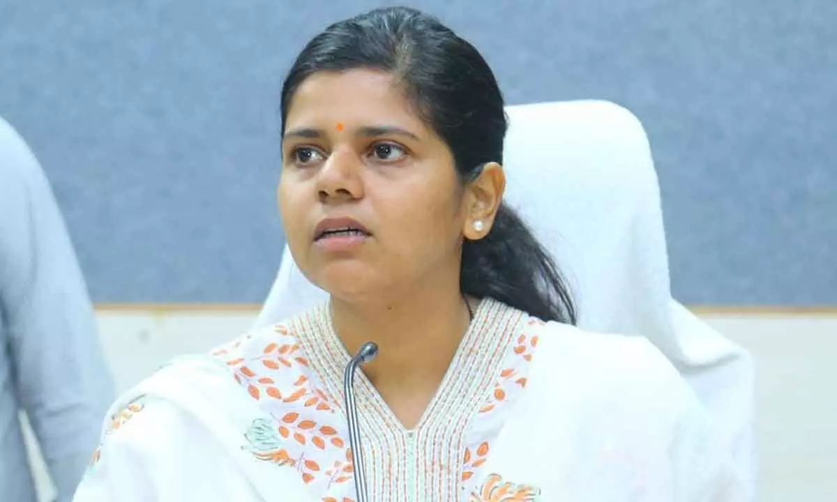 Mulugu District Collector Ila Tripathi Announces Closure of Liquor Shops for Three Days During Chhattisgarh State Assembly Elections