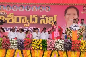 Mulugu will be developed if Bade NagaJyoti emerges victorious, says KCR