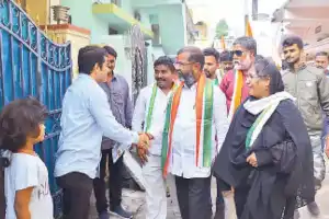 Naini Rajender Reddy accuses BRS of mocking promises in Warangal