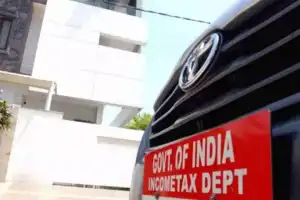 Residence of Congress leader Sampathkumar targeted in IT raids
