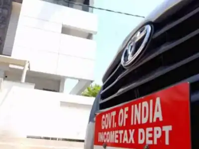 Residence of Congress leader Sampathkumar targeted in IT raids