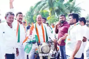 Revuri Prakash Reddy accuses BRS of losing public trust in Parkal