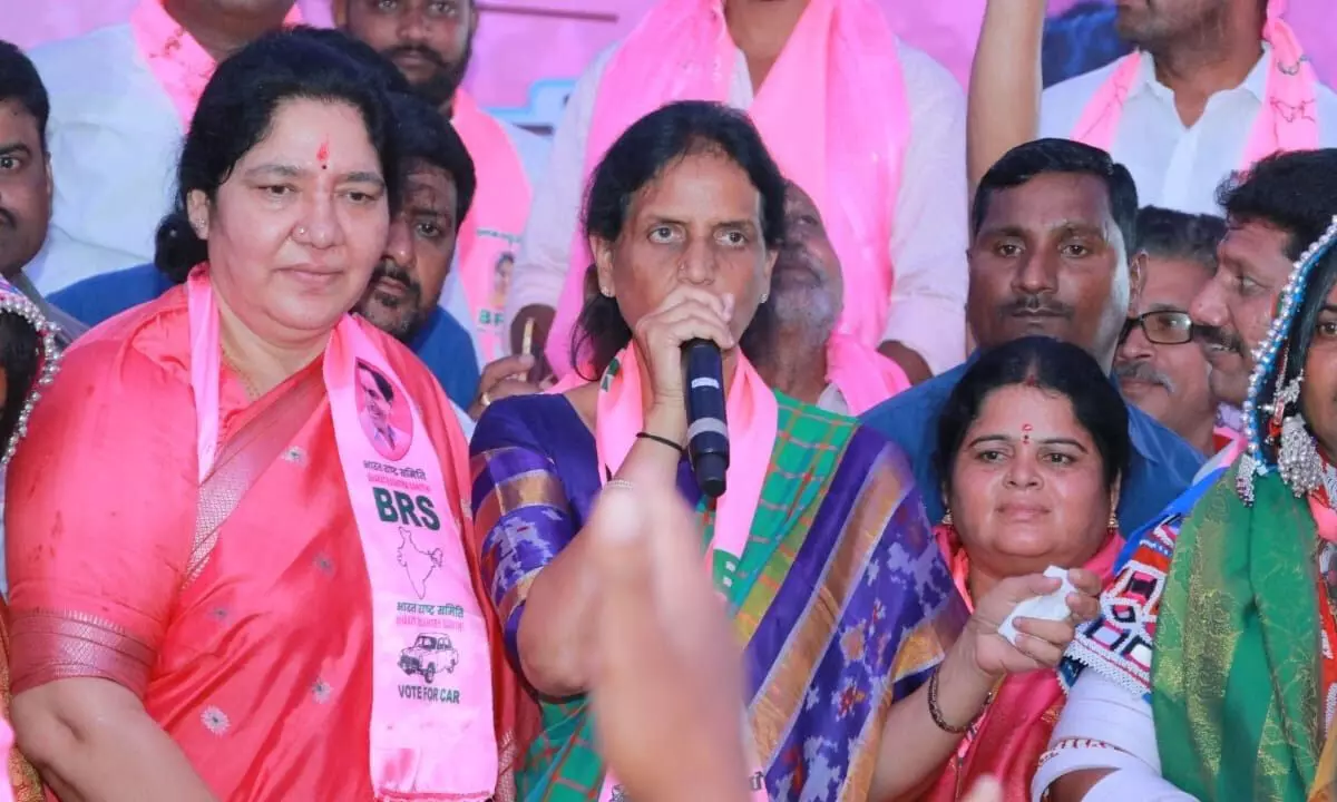 Sabitha’s loyal supporters defy heavy rain